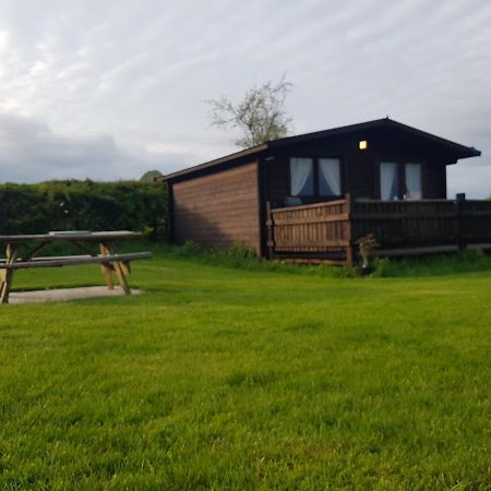 Country Bumpkin - Romantic Couples Stay In Oakhill Cabin 外观 照片