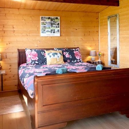 Country Bumpkin - Romantic Couples Stay In Oakhill Cabin 外观 照片